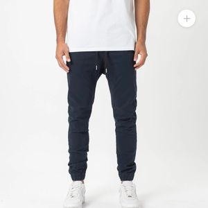 Men’s cargo joggers with zipper